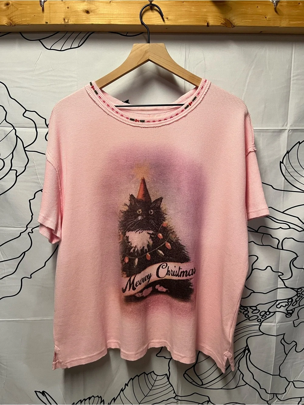 Free People Pink 'Meowy Christmas' Cat Graphic Tee - Pink (313)
